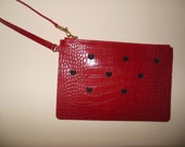 Red Leather pouch, leather wallet, small purse, leather purse with heart, red woman purse, woman purse, purse with heart motifs, purse.