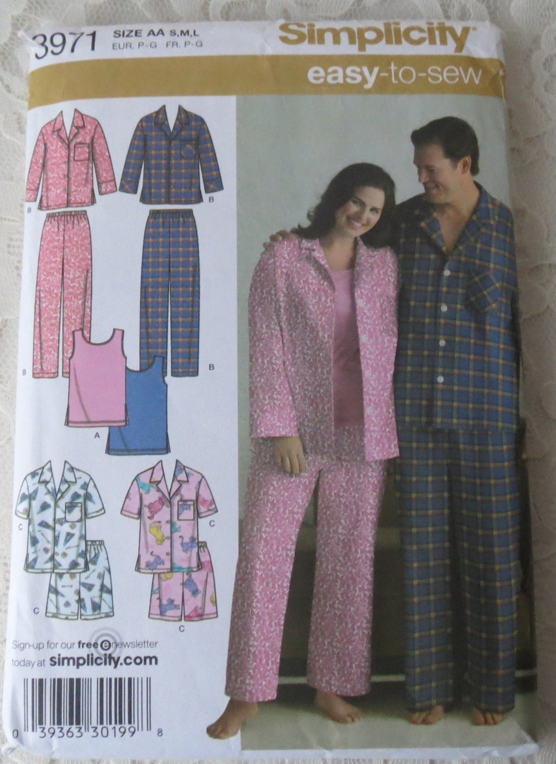 Simplicity 3971 Sewing Pattern Pajamas For Men and Women Size