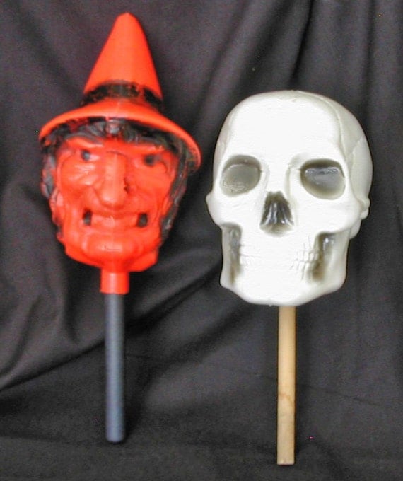 Vintage Spooky Molded Plastic Halloween Witch-Creepy Skull Rattles-Noisemakers-2