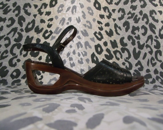 Vintage Wedge Sandals Yo Yos 70s Black Leather Cutout 3982