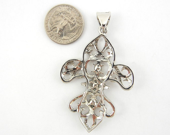 Antique Silver-tone Filigree Fleur de Lis Pendant Rhinestones