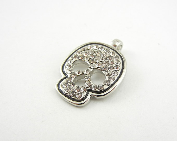 Small Silver-tone Skull with Black Line Pendant Rhinestones