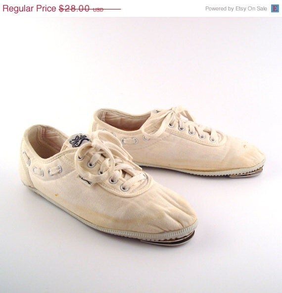 Tap Shoes White Canvas Sneakers Vintage by purevintageclothing