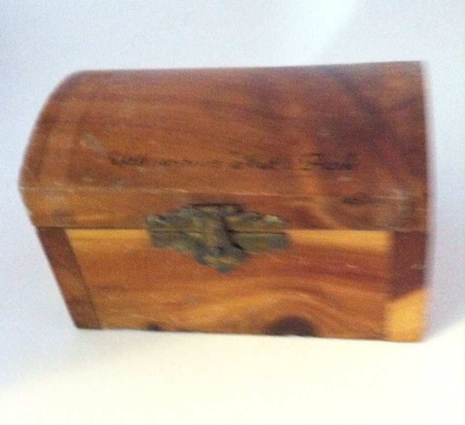 Vintage Souvenir Cedar Chest – Haute Juice