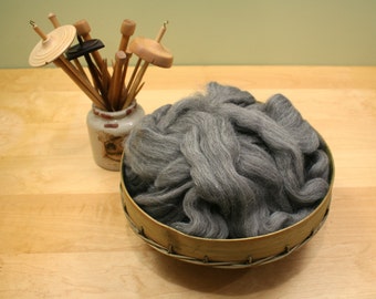 Shetland Wool Top - Natural Gray - Undyed Roving for Spinning or Felting (8oz)