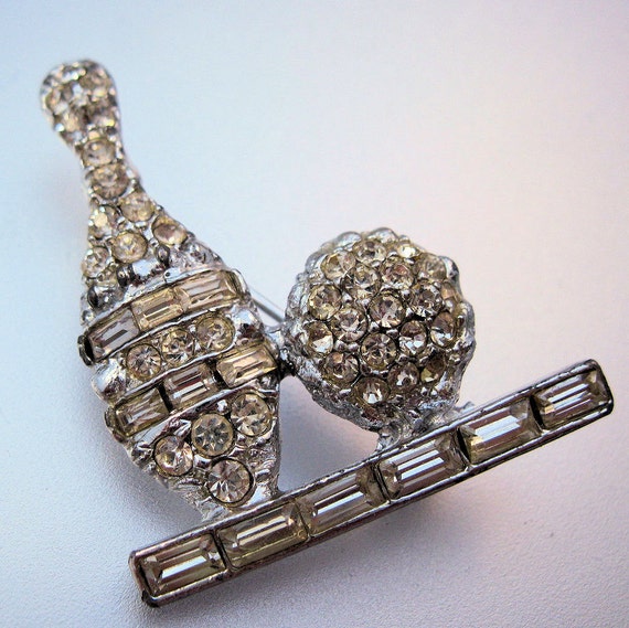 1930s Art Deco Rhinestone Bowling Brooch by BrightEyesTreasures