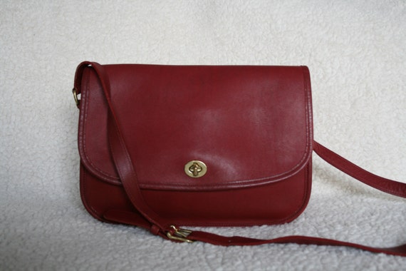 Vintage COACH 9790 RED Leather CITY Bag Crossbody Handbag