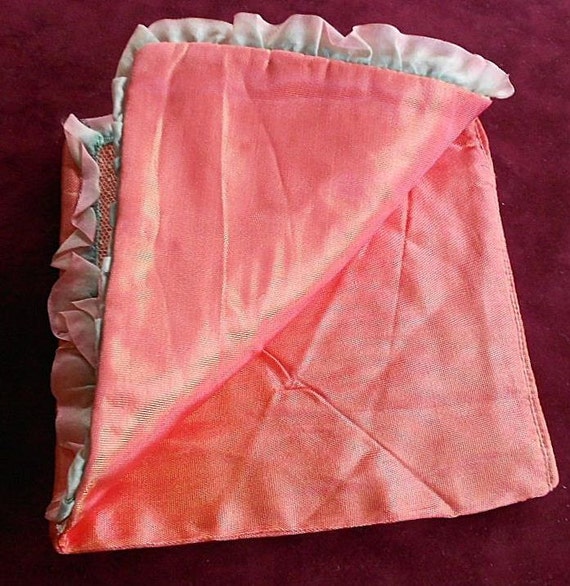 HANDKERCHIEF HOLDER KEEPER Case Bag Fold Press Silk Ribbonwork