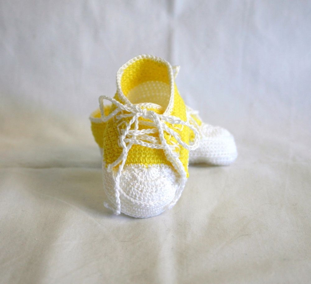 Baby sneakers PDF crochet PATTERN 03 month infant tennis shoes soft