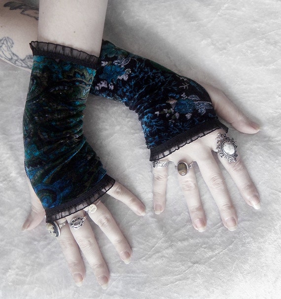 Amsonia Velvet Fingerless Gloves Black Teal Blue Silver