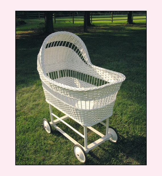 Vintage Wicker Baby For a Shabby Chic Sleep