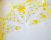 Indoor/outdoor bunting