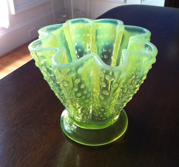Fenton Topaz Opalescent Hobnail Fan Vase