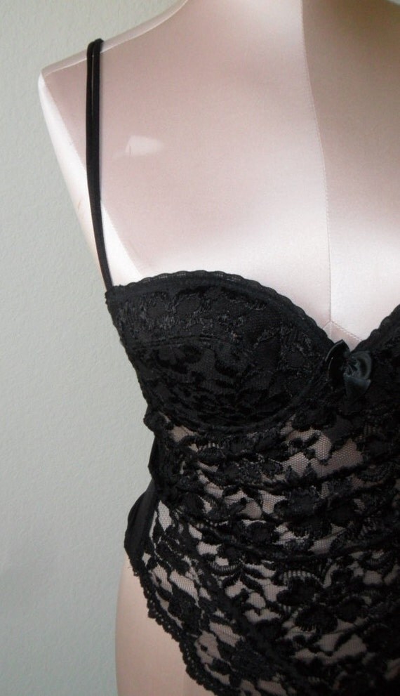 black delicate underwired lace cut out body is made
