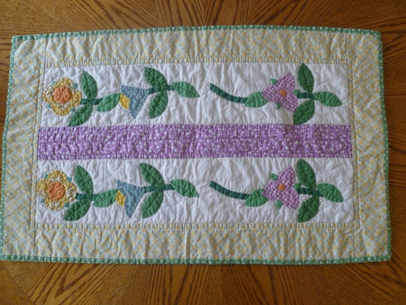 1930s Applique Panel Quilt by PSQuiltingByHand on Etsy