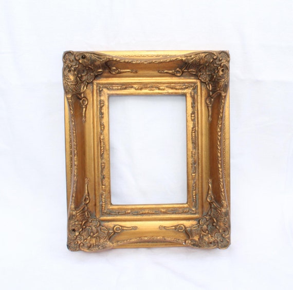 Vintage Rococo gilt frame ornate picture frame