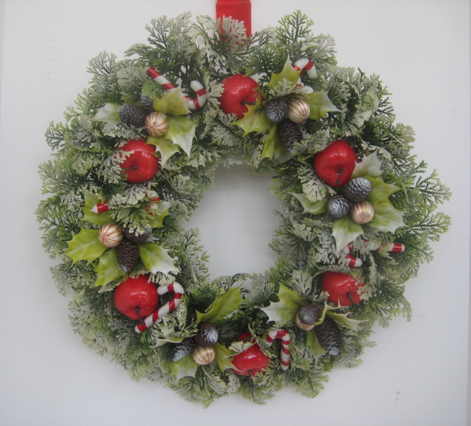 vintage retro frosted plastic christmas wreath 17 inch vintage retro frosted plastic christmas wreath 17 inch