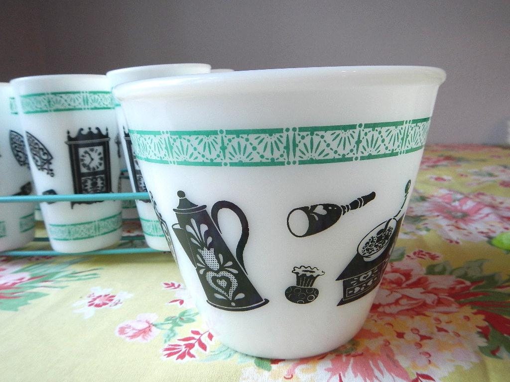 FREE SHIPPING Hazel Atlas Milk Glass IceBucket by SCTreasureHunt