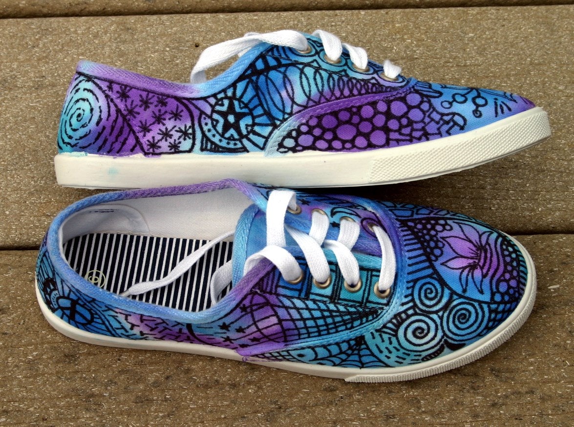 Zentangle sneakers shoes sneakers zentangle by ArtworksEclectic