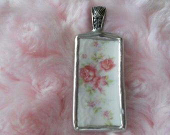 Broken China Pendant~