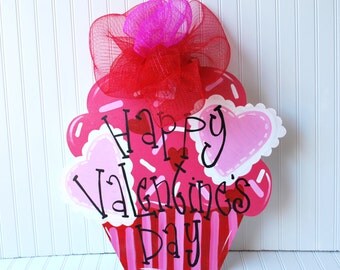 Valentine Wreath, Valentines Day Wreath, Valentines Day Decorations, Be Mine Valentine Cupcake, Valentines Day Decor