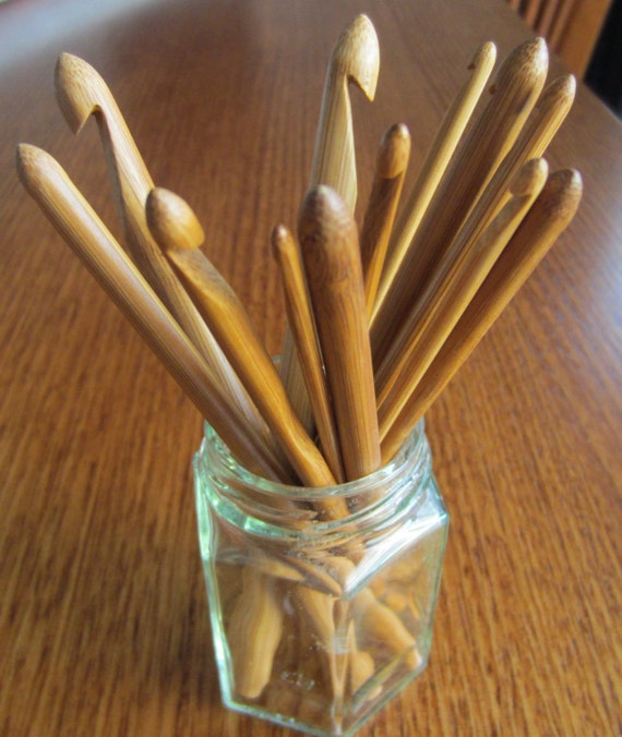 Bamboo Crochet Hooks Set Of 12 Sizes 3mm To 10mm Free 8735