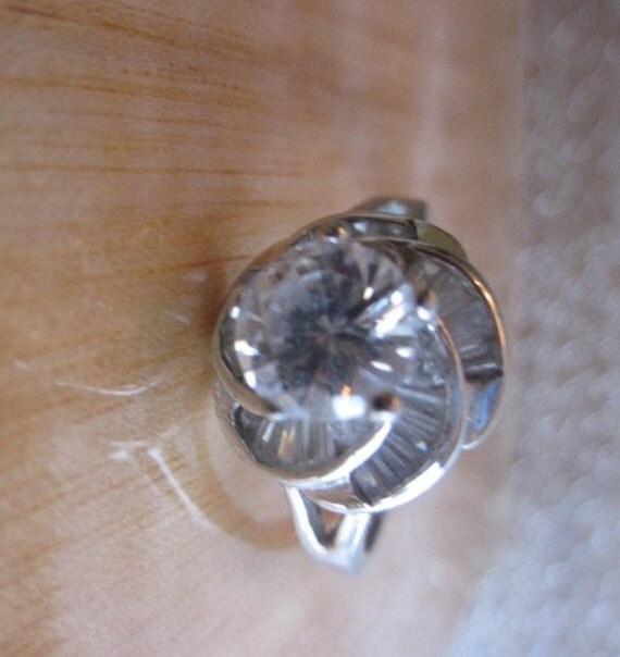 Vintage RSC 925 Sterling Silver CZ Ring Size 9 by HollybrookLane