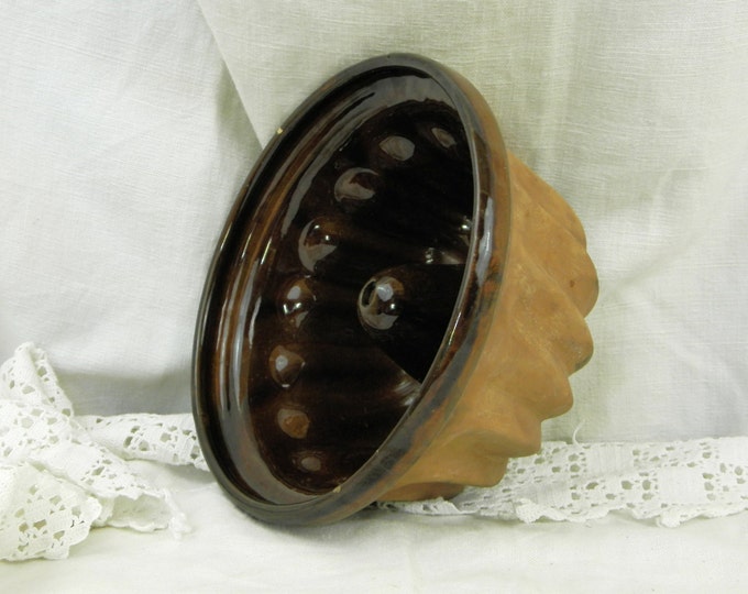 Small Antique French Ceramic Kougelhopf Cake Mould, Country Cottage Farmhouse Kitchen Decor, Retro Baking from France Small Antique French Ceramic Kougelhopf Cake Mould, Country Cottage Farmhouse Kitchen Decor, Retro Baking from France