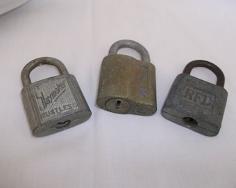 Lot of 3 Vintage Padlocks Yale RFD Slaymaker