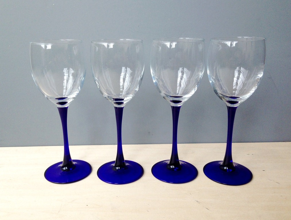 Set of 7 Vintage Luminarc White Wine Glasses Cobalt Blue Stem