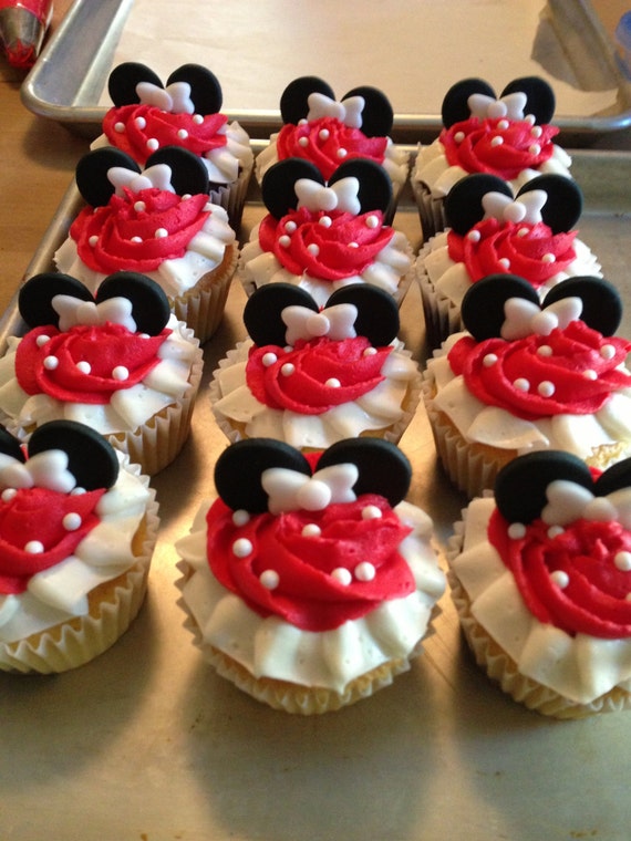 Items similar to Edible Fondant Minnie or Mickey Mouse Ears and Bow Set ...