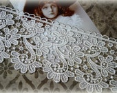 Lace Trim Venice Floral Pattern Lace for Bridal, Costumes, Sashes, Sewing, Altered Art, Couture Gowns, Crafts approx. 4" LA-178
