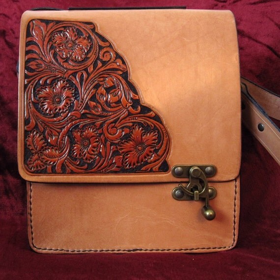 Leather messenger bag natural color sheridan carving unisex