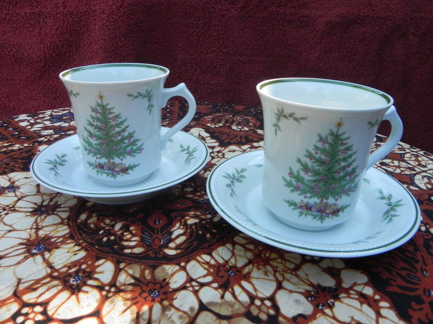 Vintage Christmas Tree Pair Of Cups And Saucers By Kaiser – Haute Juice