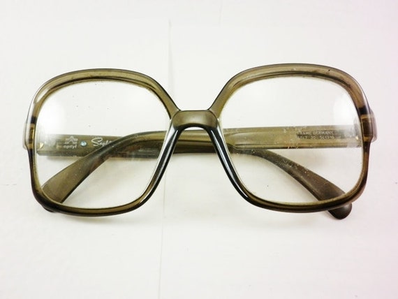 Old Collectible Lady EyeGlasses vintage style by VintageArtStuff