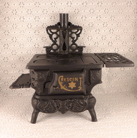 Crescent Cast Iron Stove Black Small 1950s by RaindropVintageShop