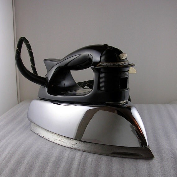 Vintage Sunbeam Steam or Dry Iron Ironmaster S5 1950s 60s USA