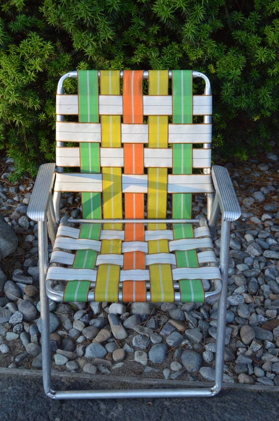 vintage webbed lawn chairs