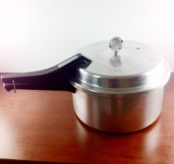 Vintage Mirro 6 Quart Speed Pressure Cooker and Canner with