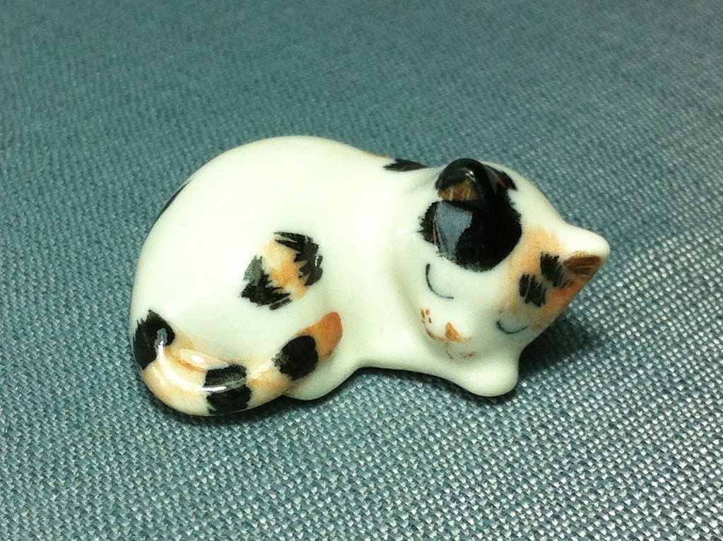 Miniature Ceramic Cat Kitty Sleeping Animal Cute Little Tiny