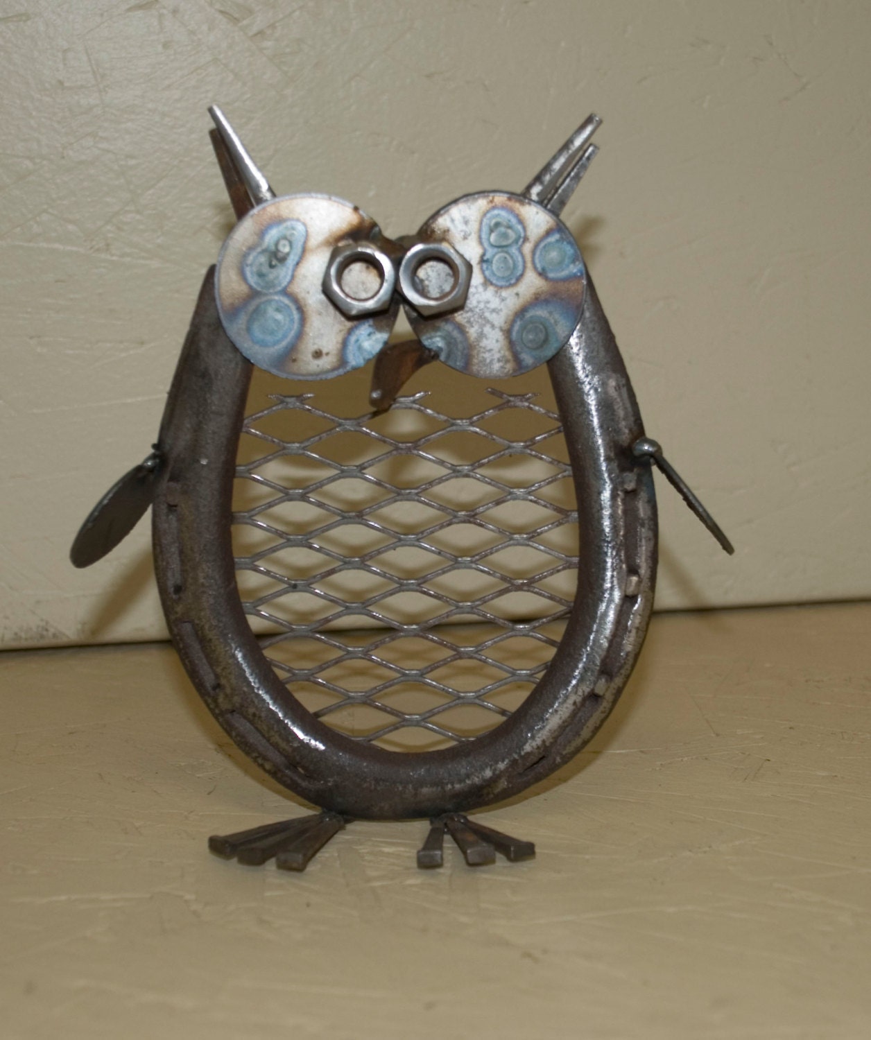 Owl made from an old horseshoe. by JaqueMeng on Etsy