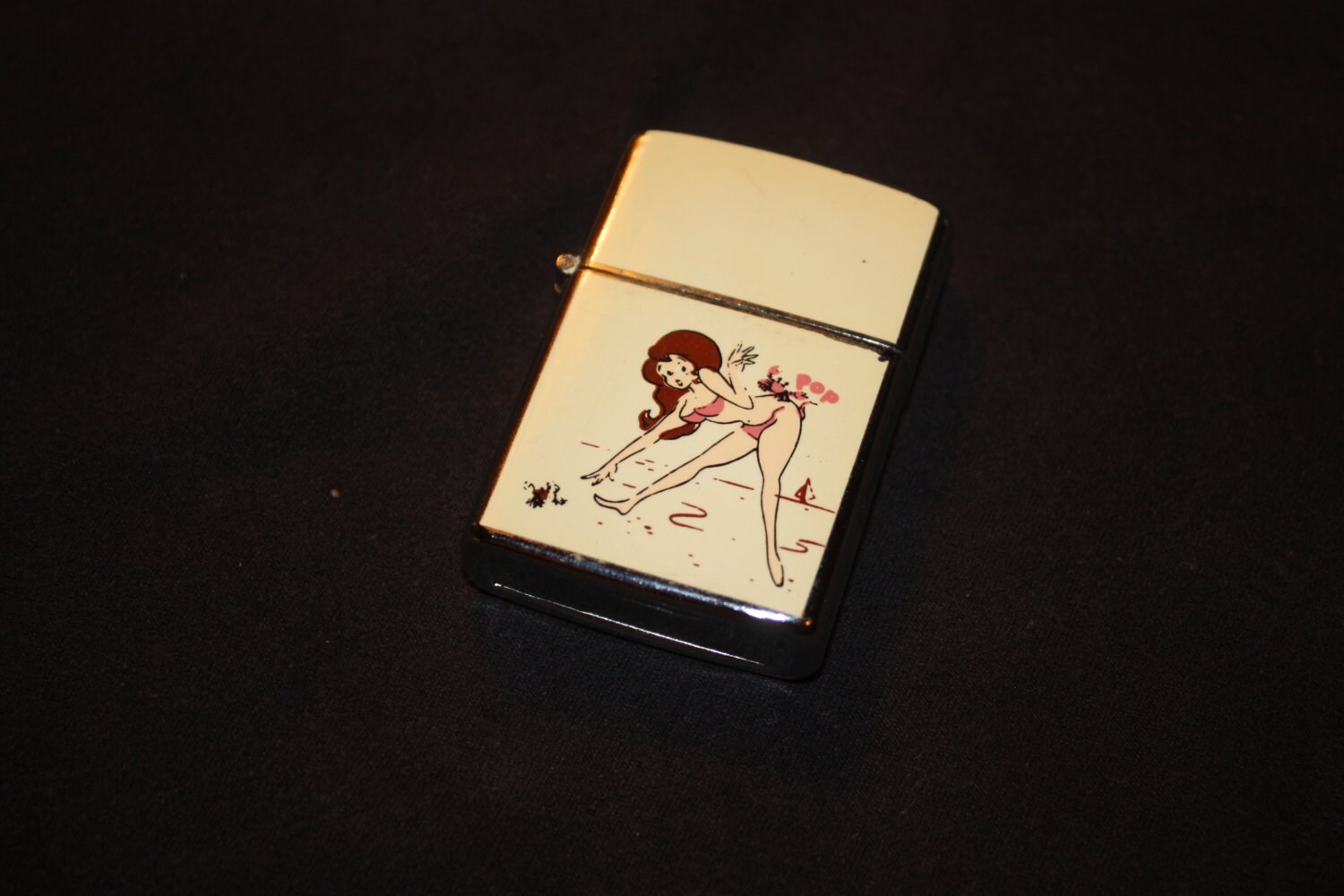 Vintage PinUp Girl Zippo type cigarette lighter Near mint