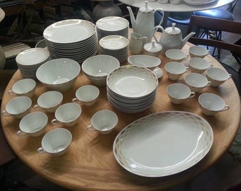 ARZBERG, Arzberg 2025 Candlelight Dinner Set / Porcelain Pattern 3093 - 88pcs - 1950s Germany, Mid Century Modern Dinnerware Modern Dishes