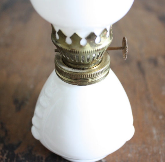 Oil  Victorian  Oil white /  glass Glass oil Miniature lamp milk Lamp Milk Mini Hobnail Lamp /