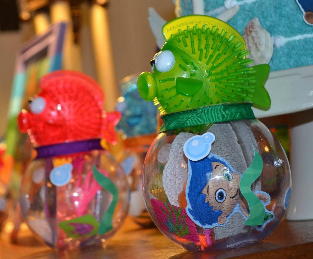 Bubble Guppies Party Favor Kit...Includes 10 Fish Bowls 10