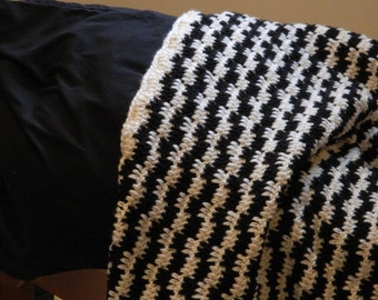 Made to Order 4' by 6' Crochet Blanket - Custom Blanket, Crochet Blanket, Picnic Blanket, Beach Blanket, Home Décor, Crochet Afghan