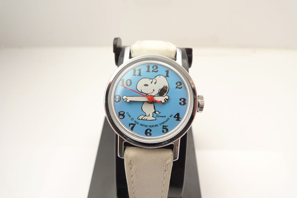 Timex 1977 Snoopy Ladies Manual Watch