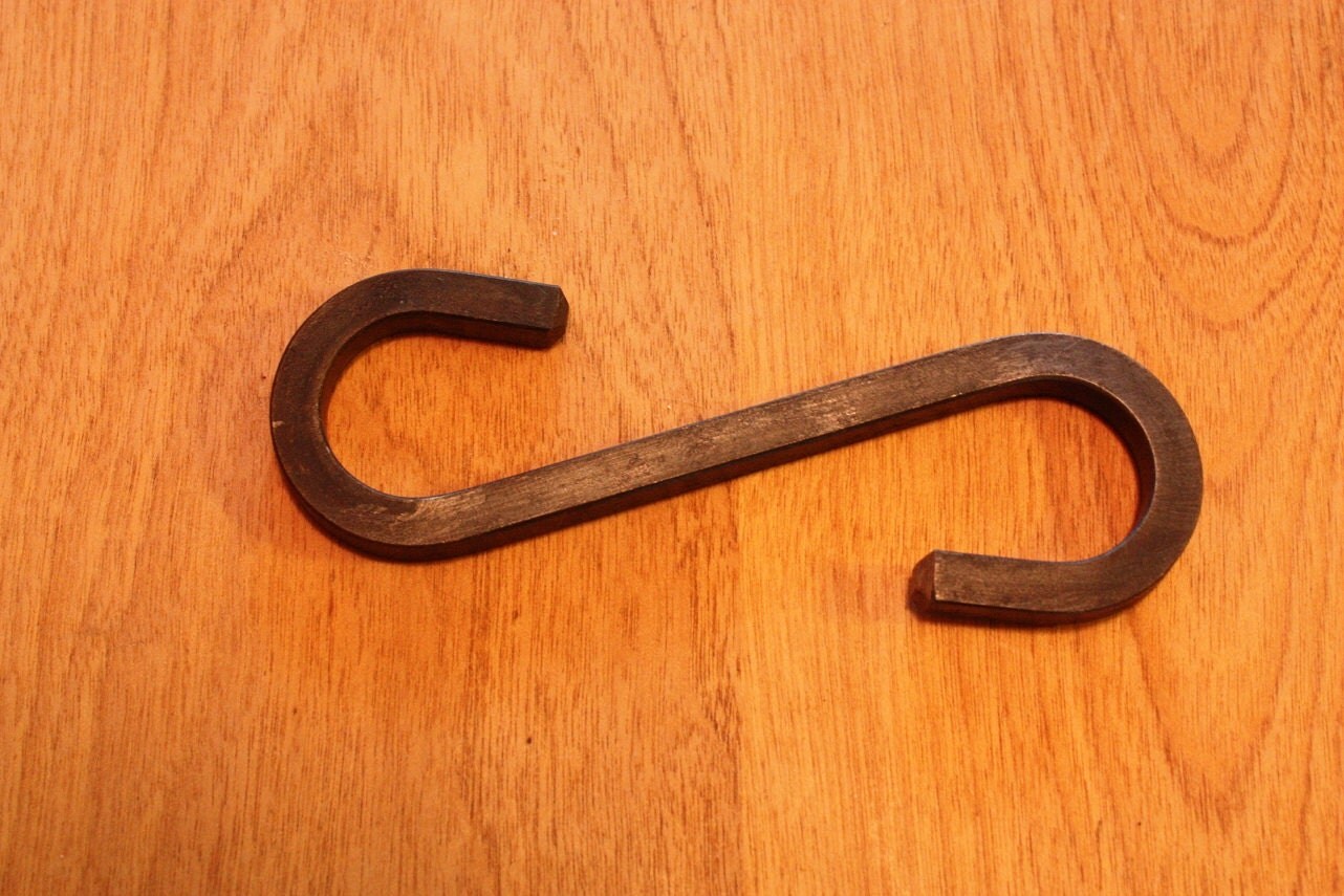 Iron S Hook 4