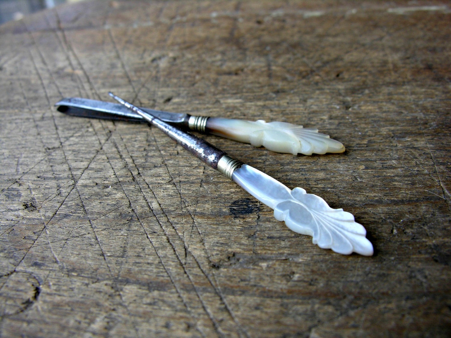 Mother of Pearl Crochet Hook & Tweezers Antique Sewing Tools