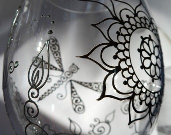 DRAGONFLY glassware set of two in henna style designs with option to PERSONALIZE. Symbolize rebirth, new beginnings, rejuvenation